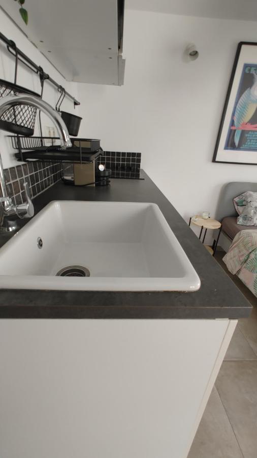 Begonia City Center Apartment 230 By Namaste Elite ตอร์เรโมลิโนส ภายนอก รูปภาพ