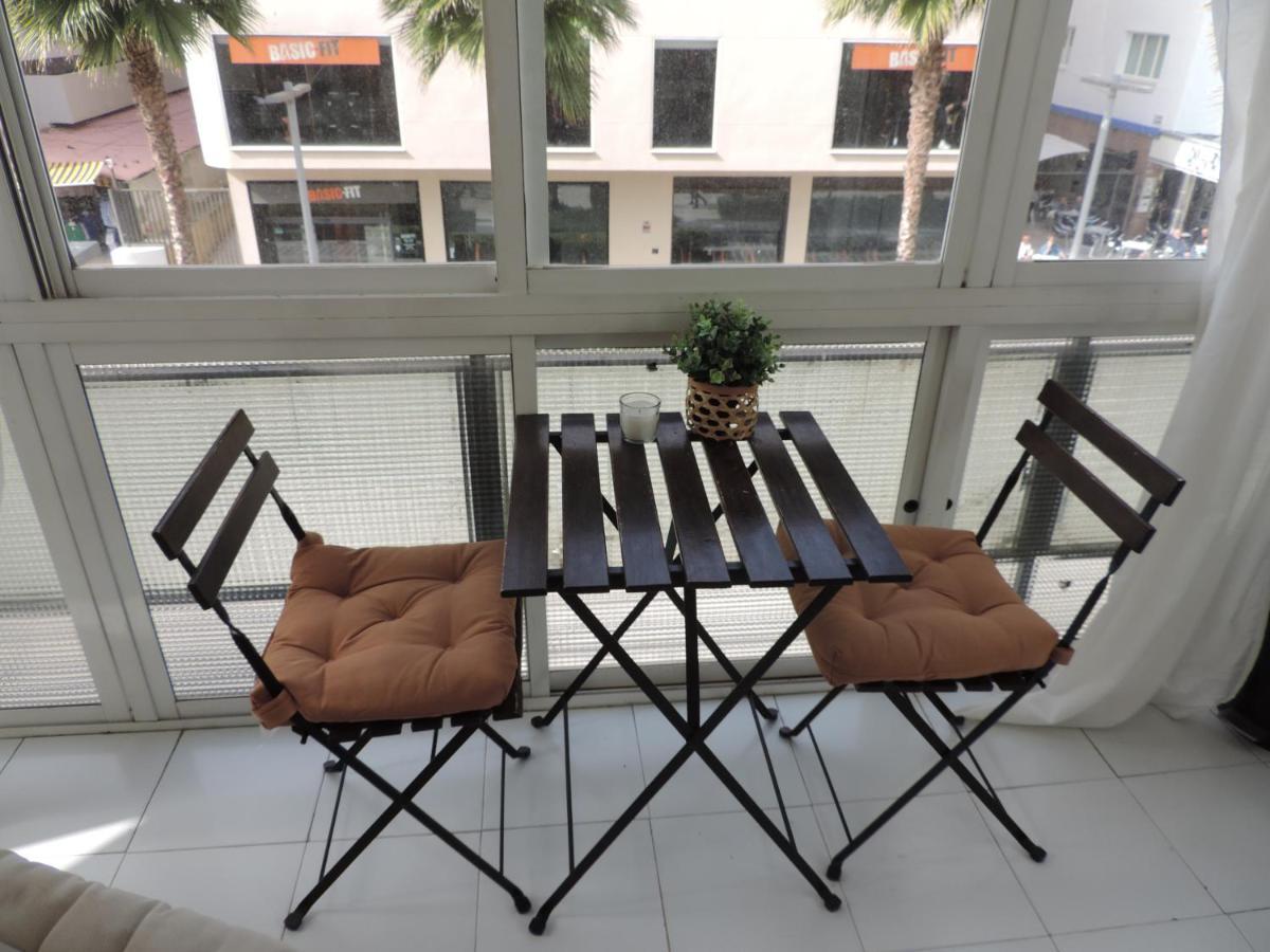 Begonia City Center Apartment 230 By Namaste Elite ตอร์เรโมลิโนส ภายนอก รูปภาพ